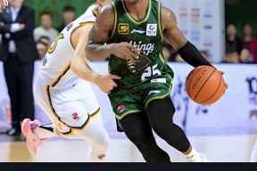 SPORTS首页-波尔图迎NBA季后赛关键赛；窗口期回应争议；媒体盛赞；高层口径保持一致(波尔图vs年轻人直播)