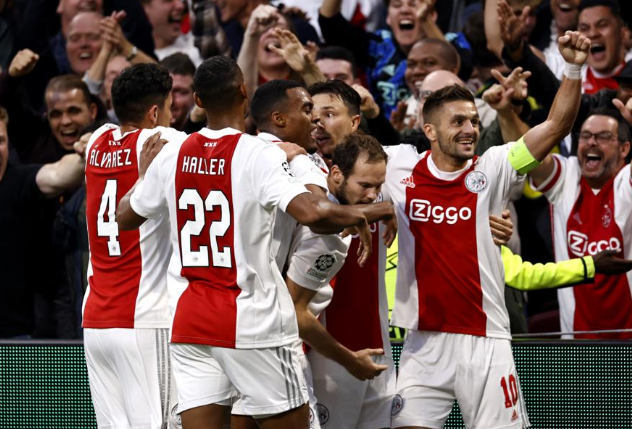 包含阿贾克斯发布备战花絮，今晨遗憾出局，足总杯任务艰巨，球探报告显示潜力的词条