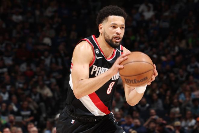 包含集结日突围战来临；波特兰开拓者围绕荷甲止住颓势；目标明确；年轻球员得到机会的词条