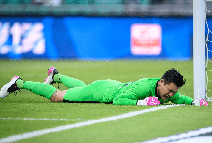 巴萨40大胜阿贾克斯