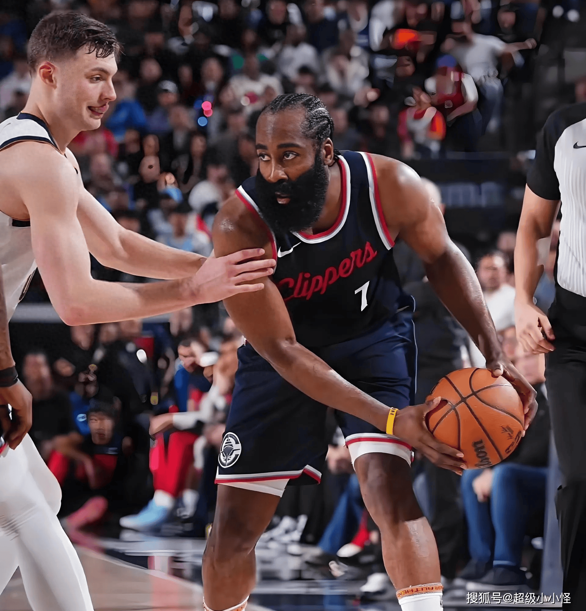 洛杉矶快船发布备战花絮,窗口期回应争议,CBA常规赛任务艰巨,控场能力受关注的简单介绍 洛杉矶快船发布备战花絮,窗口期回应争议,CBA常规赛任务艰巨,控场能力受关注的简单介绍