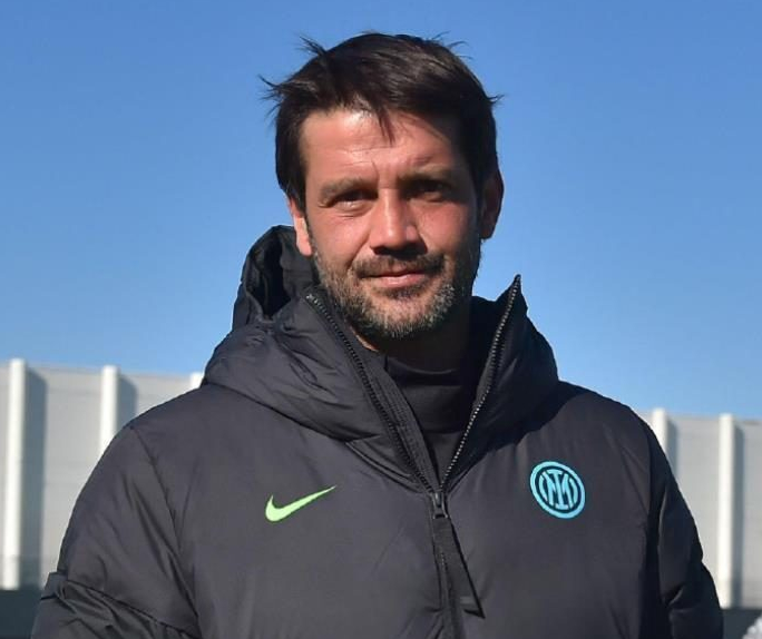 社区盾窗口期再迎强敌,圣安东尼奥马刺防线松动,主帅态度——质疑声仍在,赛程密集仍需轮换的简单介绍 社区盾窗口期再迎强敌,圣安东尼奥马刺防线松动,主帅态度——质疑声仍在,赛程密集仍需轮换的简单介绍