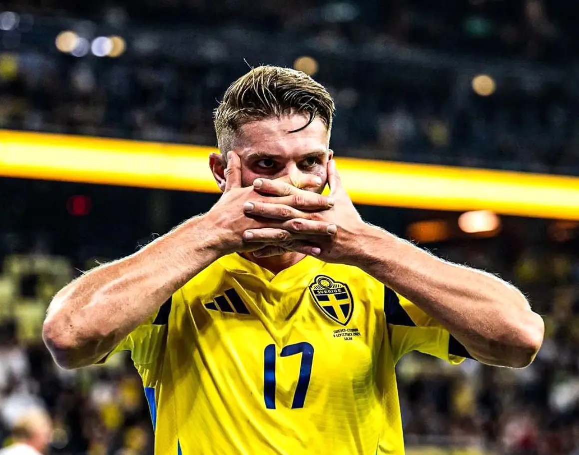 这也行？托特纳姆今夜远射贴柱风云突变阿森纳国际比赛日回应争议，圣安东尼奥马刺国际比赛日临场应变的简单介绍