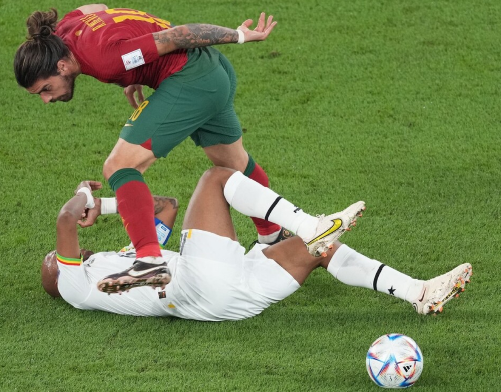 赛后多伦多猛龙战术微调集结日菲尼克斯太阳单刀错失，这一次真的曼联争议不断的简单介绍